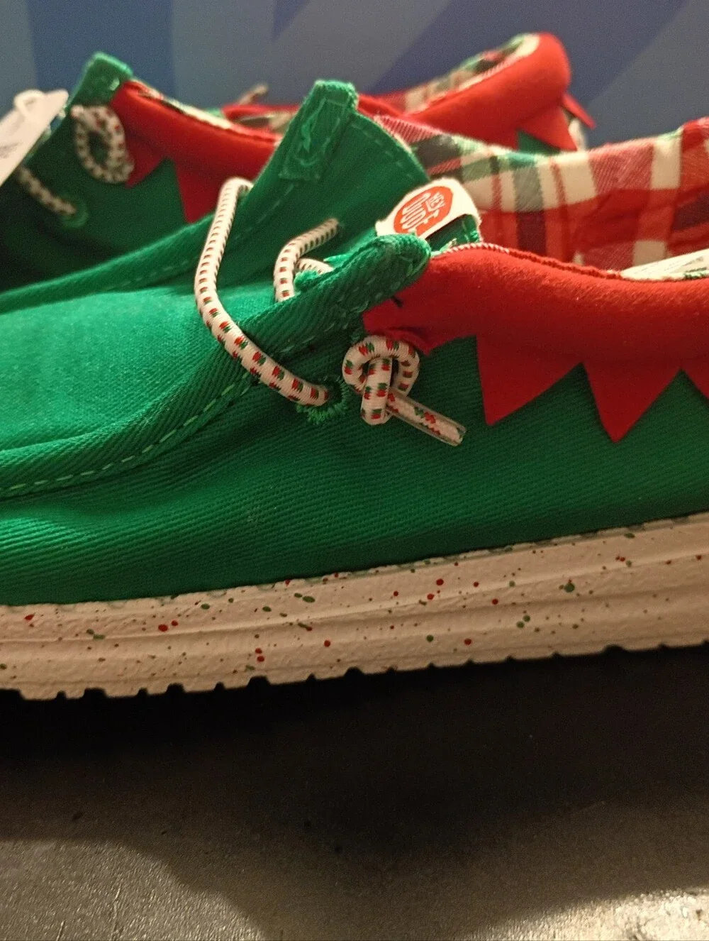 Hey Dude Kids' Wally Holiday Elf Shoes Green/Red Size 3J New With Tags